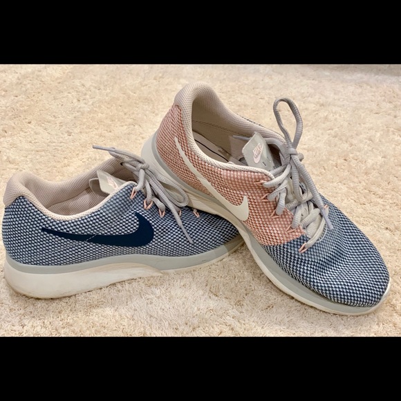 wmns nike tanjun racer